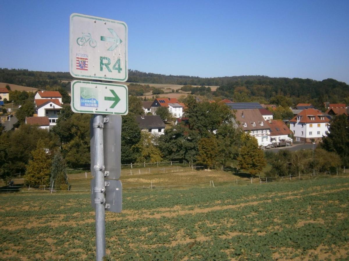 Ferienwohnung An Der Schlier Neuental Exteriör bild